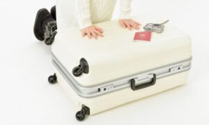 海外旅行には何を持っていけばいい？ 必要な持ち物チェックリスト
