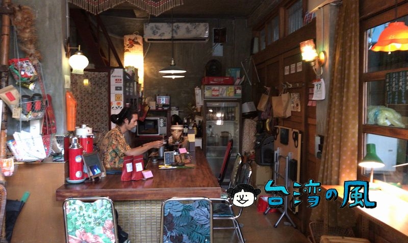 【秘氏咖啡（台南）】永楽市場の2階にあるのは香港を思わせる隠れ家カフェ