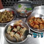 【蔡迪化街古早味蚵嗲】永楽市場近くで蚵嗲(カキのかき揚げ)を食べてみた
